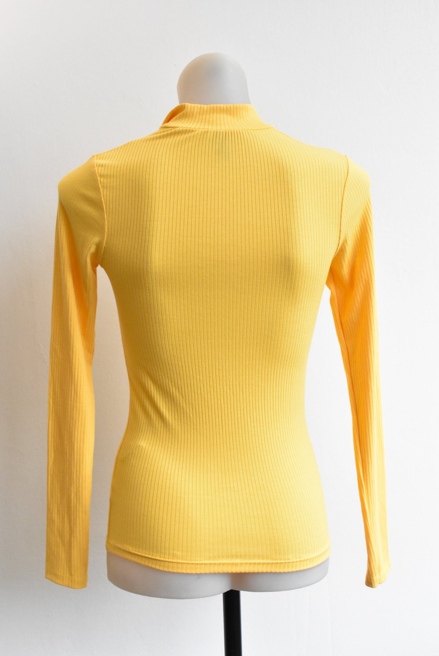 New Look yellow long sleeve mock neck top, size 8