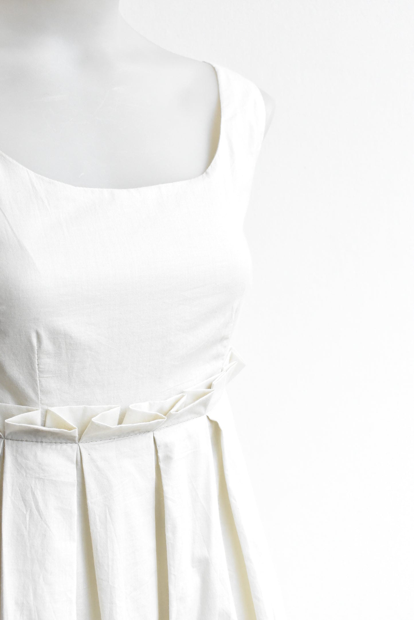 Cream balloon style pleated mini dress