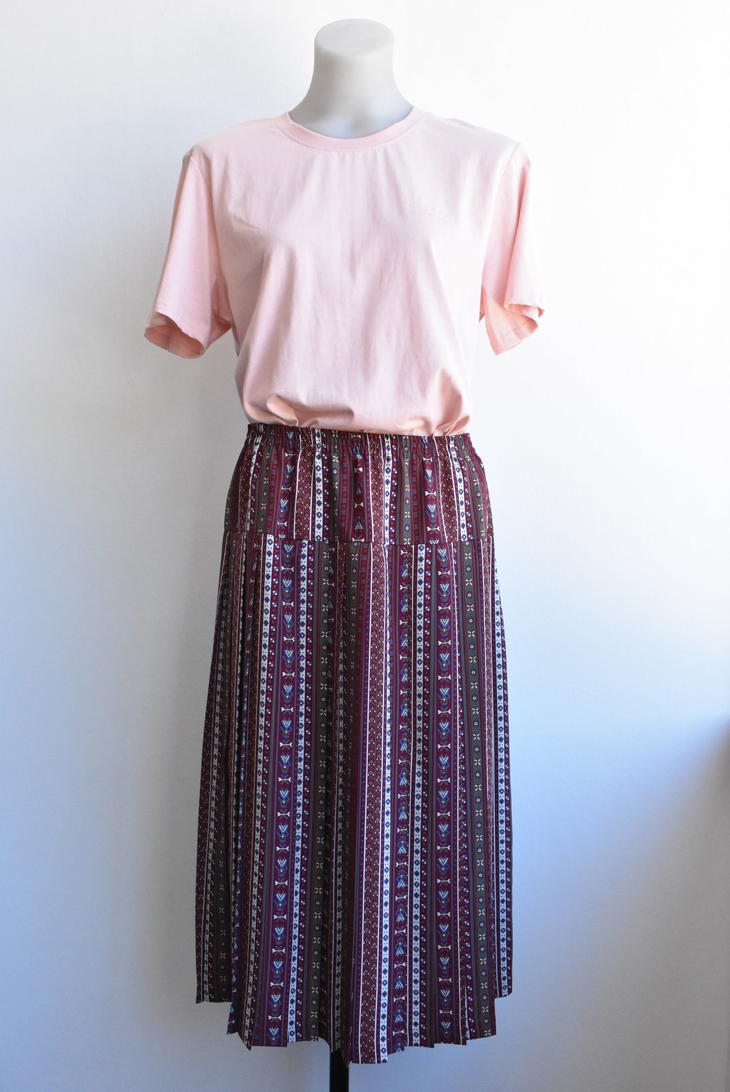 Stitches Plus 'Gold Label' retro pleated skirt, size M