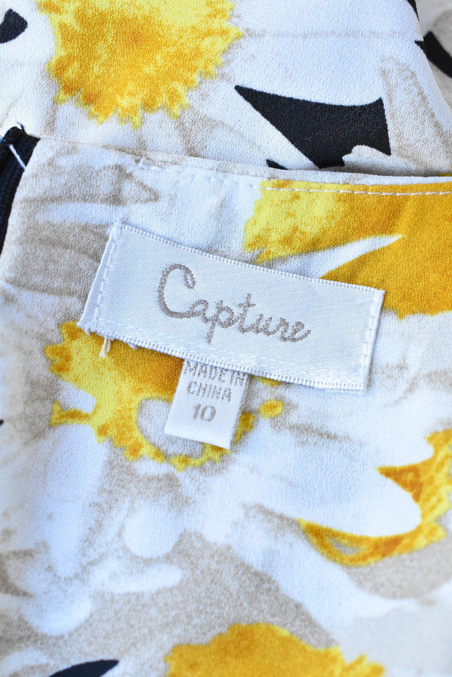 Capture daisy-print wrap-skirt dress, size 10