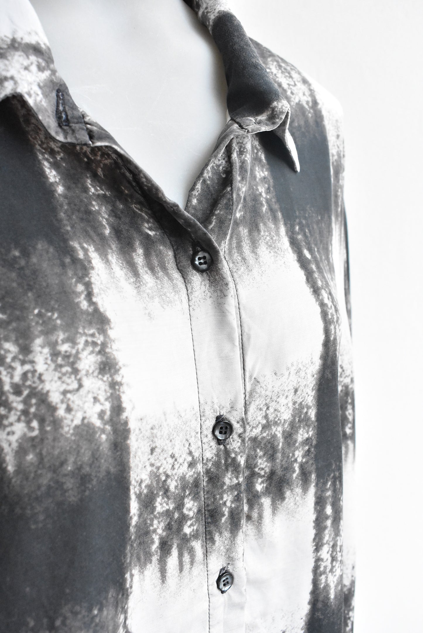 Waughs distressed pattern shirt, L