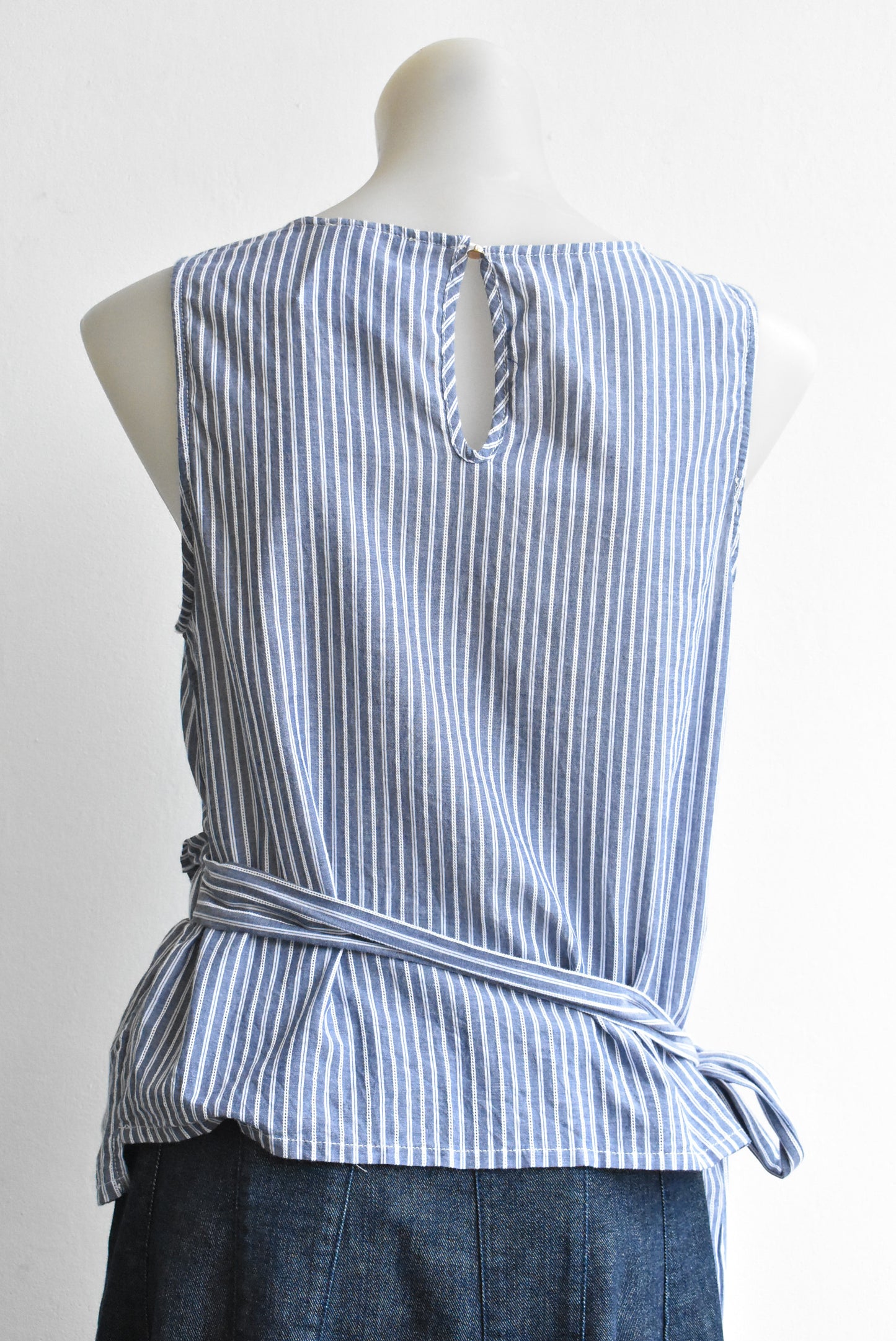 Striking stripy cotton blend top, 12