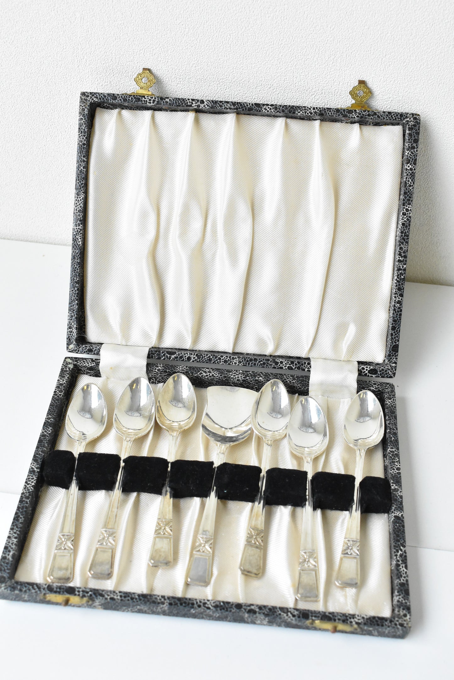 EPNS Sheffield sugar and coffee spoon set, in original box
