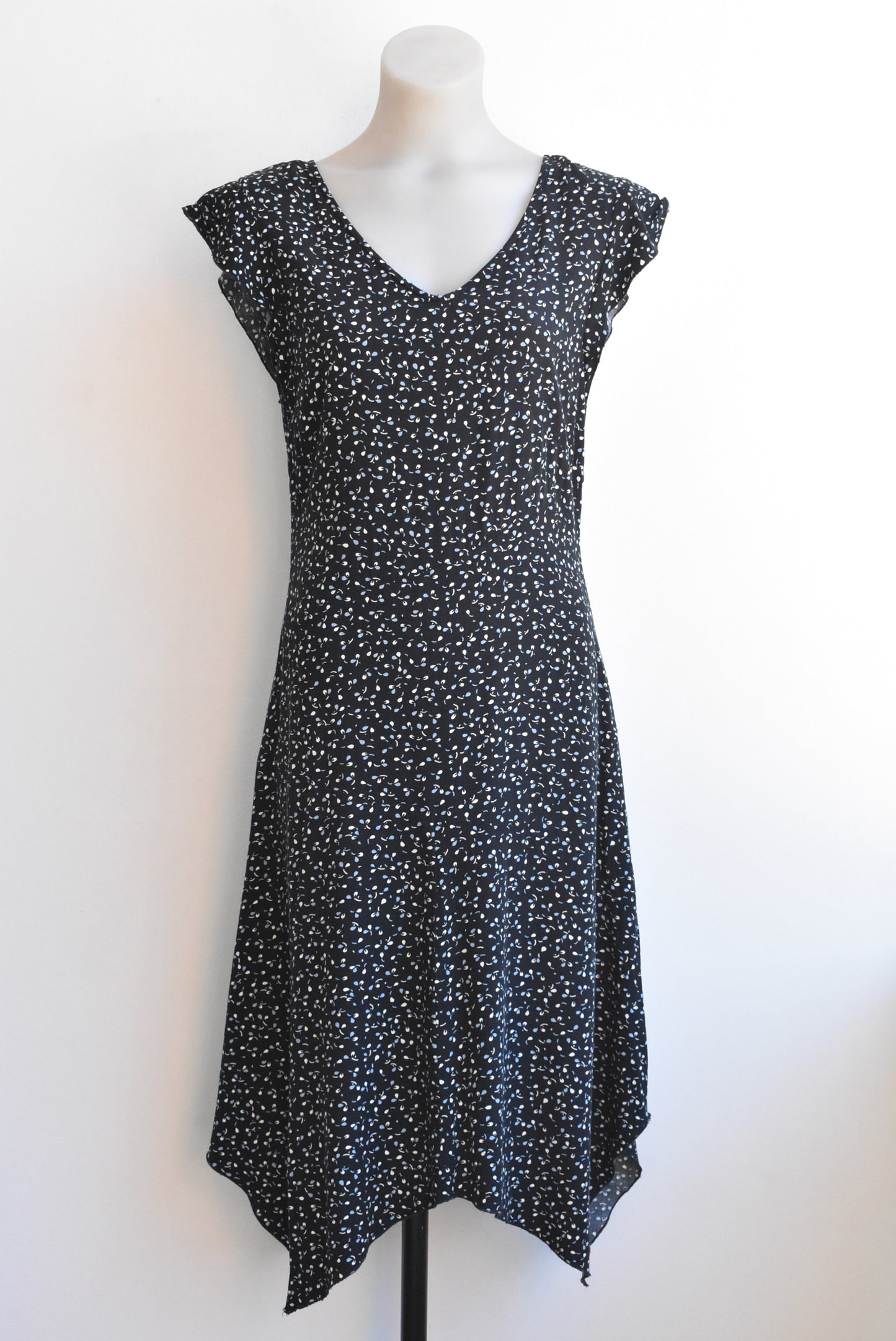 Net City cap sleeve dress, 6