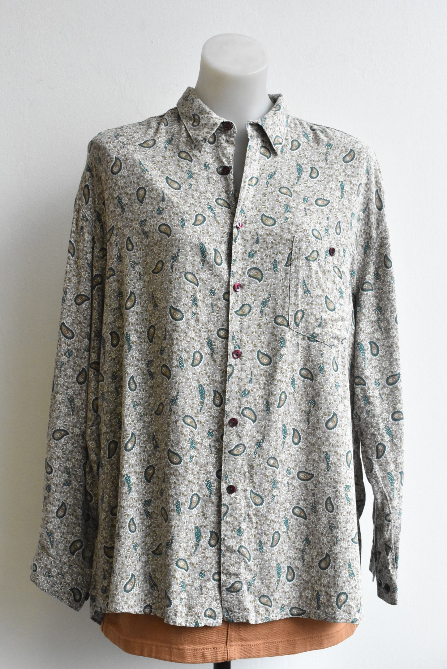 Excelsia paisley grey shirt, size L