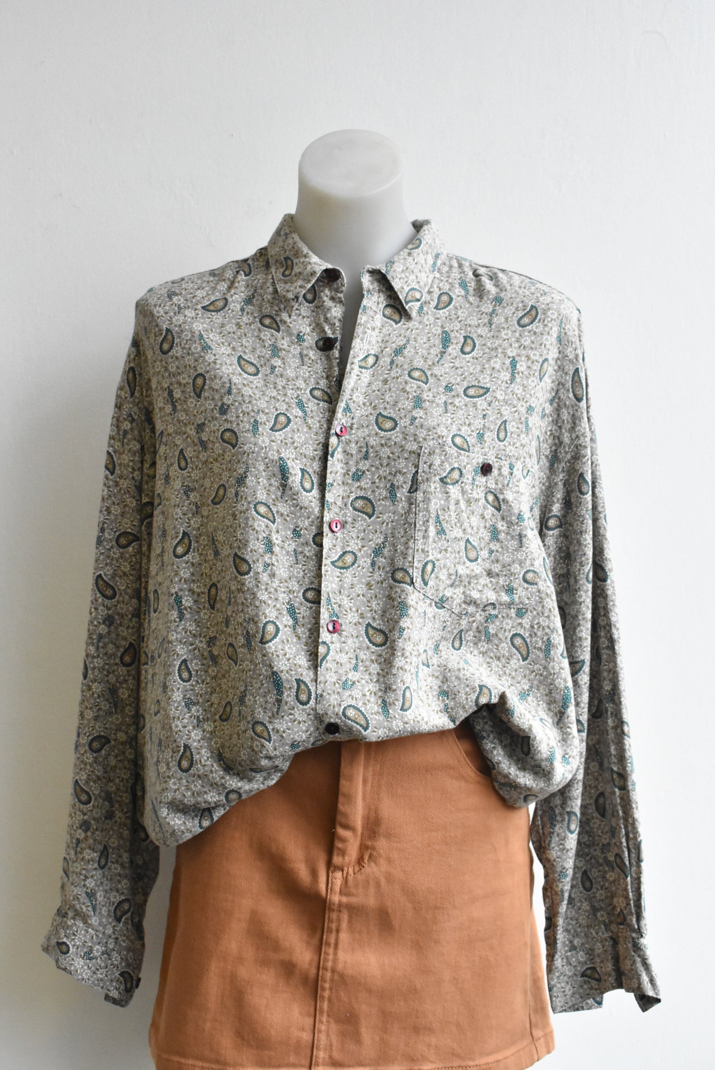 Excelsia paisley grey shirt, size L