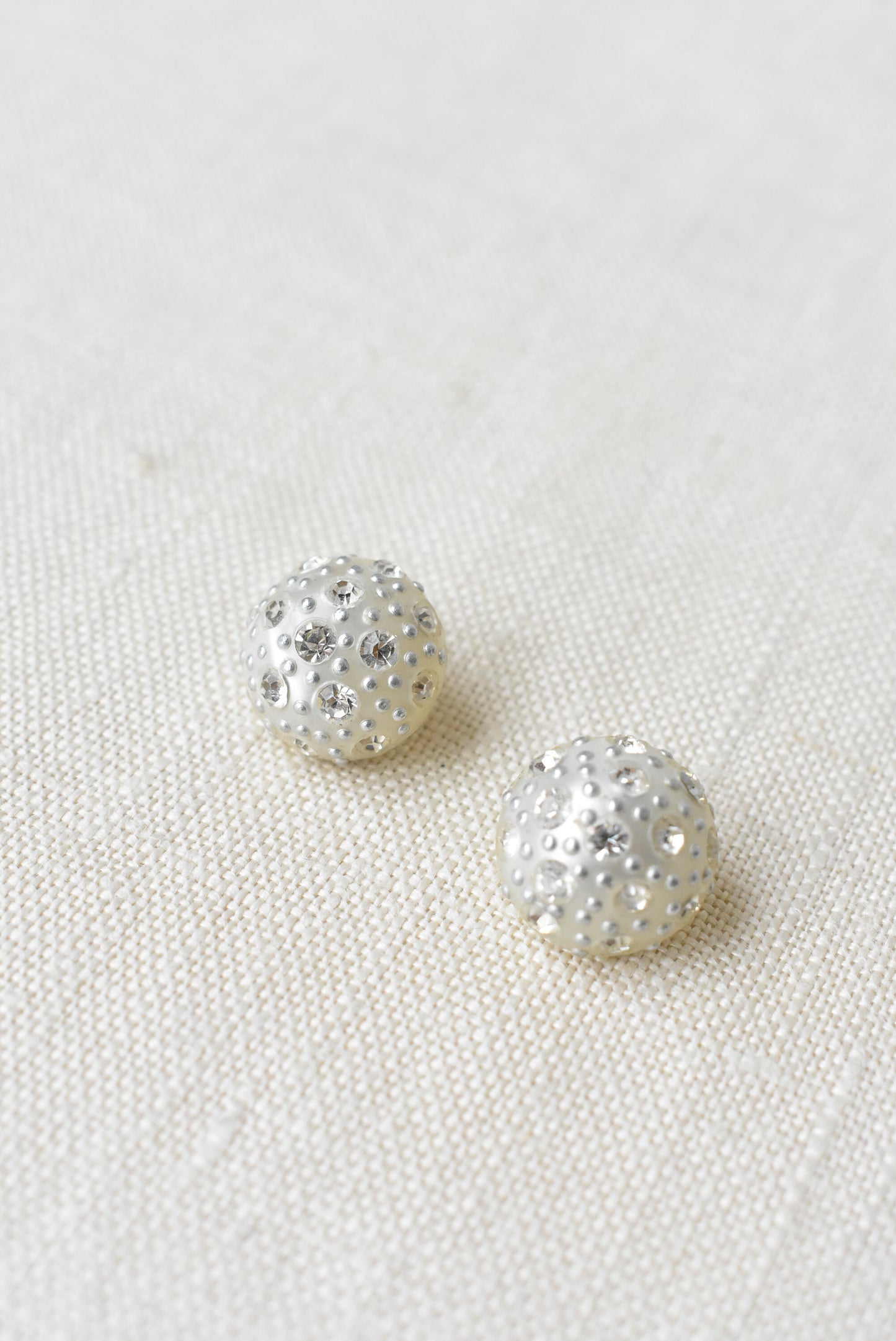 Vintage sparkly dome clip-on earrings