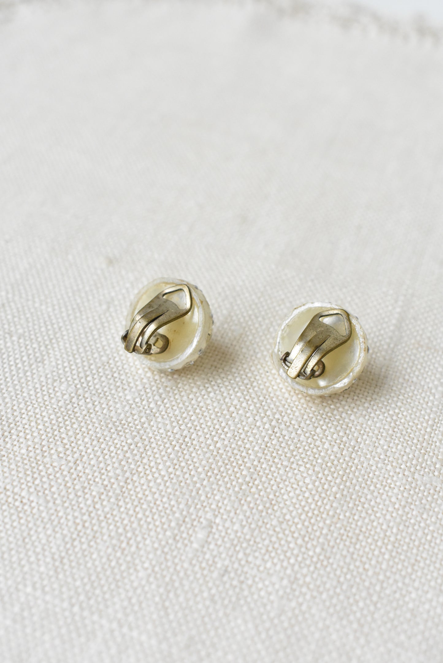 Vintage sparkly dome clip-on earrings