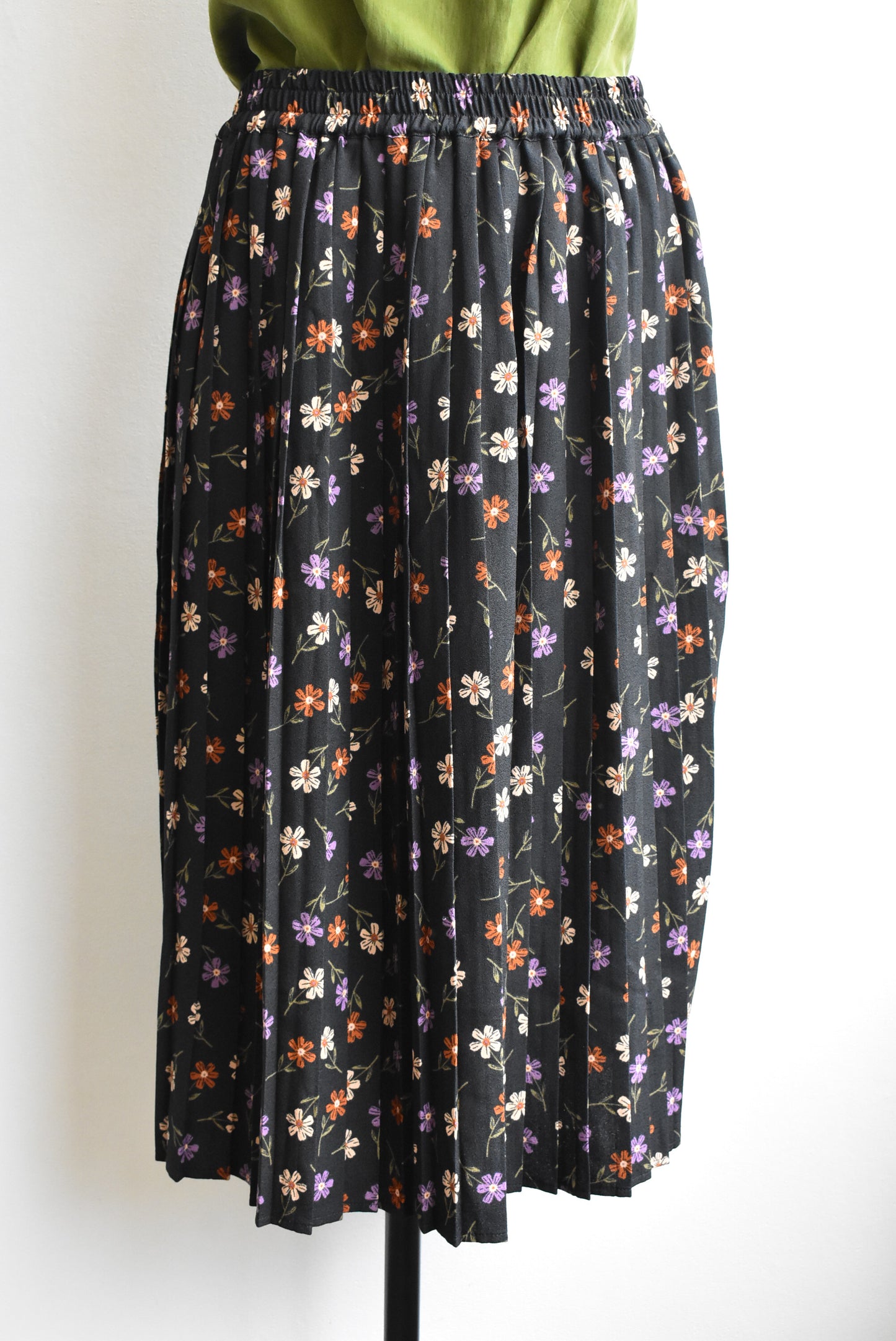 Princess Highway floral pleated skirt, size S