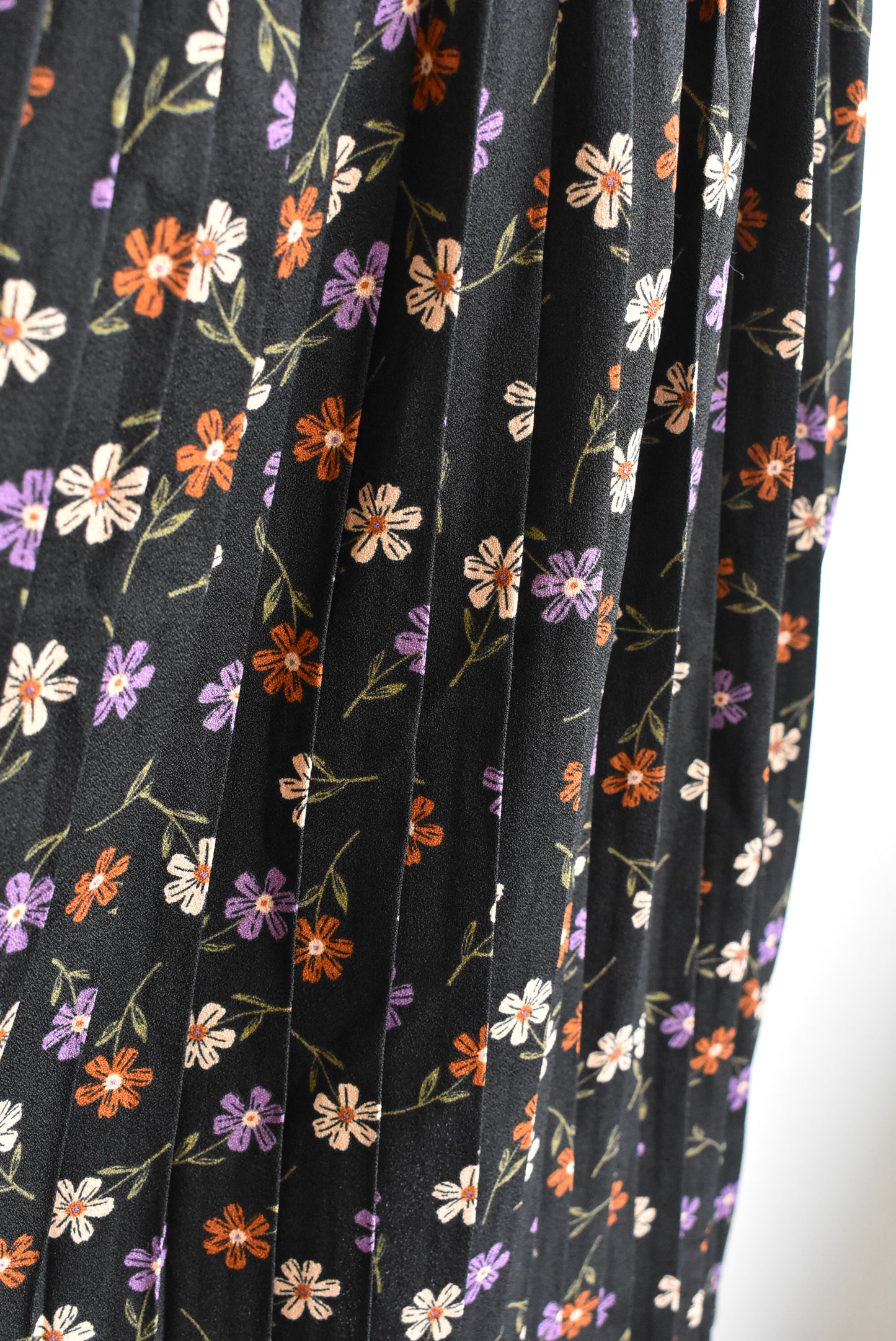 Princess Highway floral pleated skirt, size S