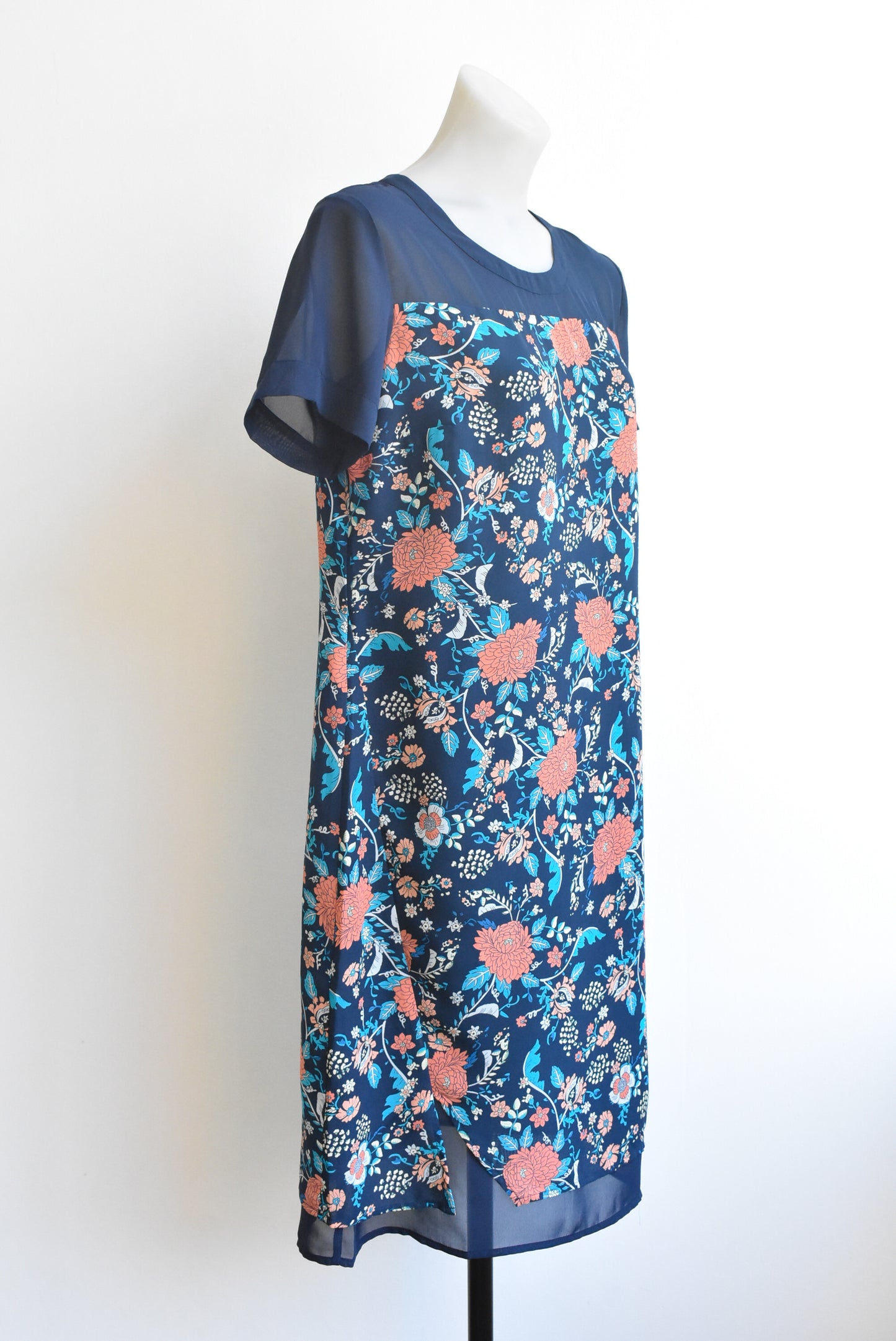 Memo shift dress, size 10