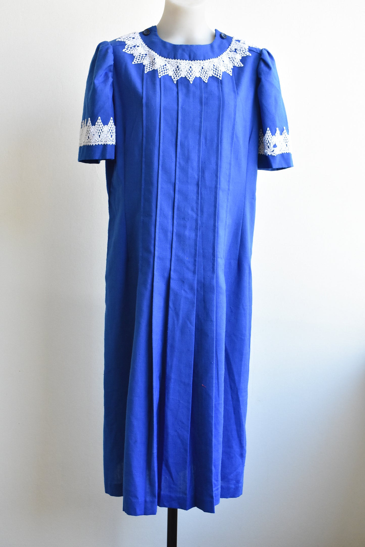 Vintage blue with lace trim dress, size M/L