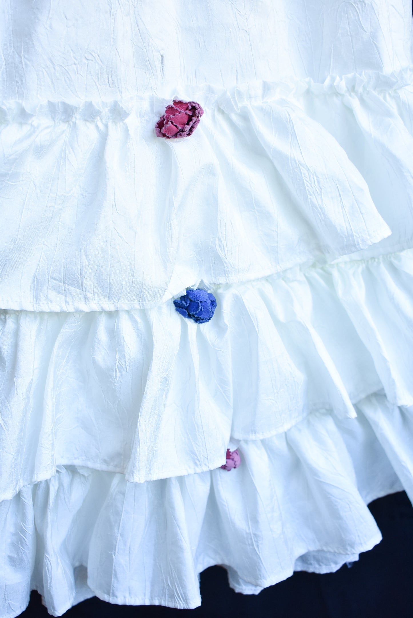 Vintage 1970s wedding dress: Off white silk and lace