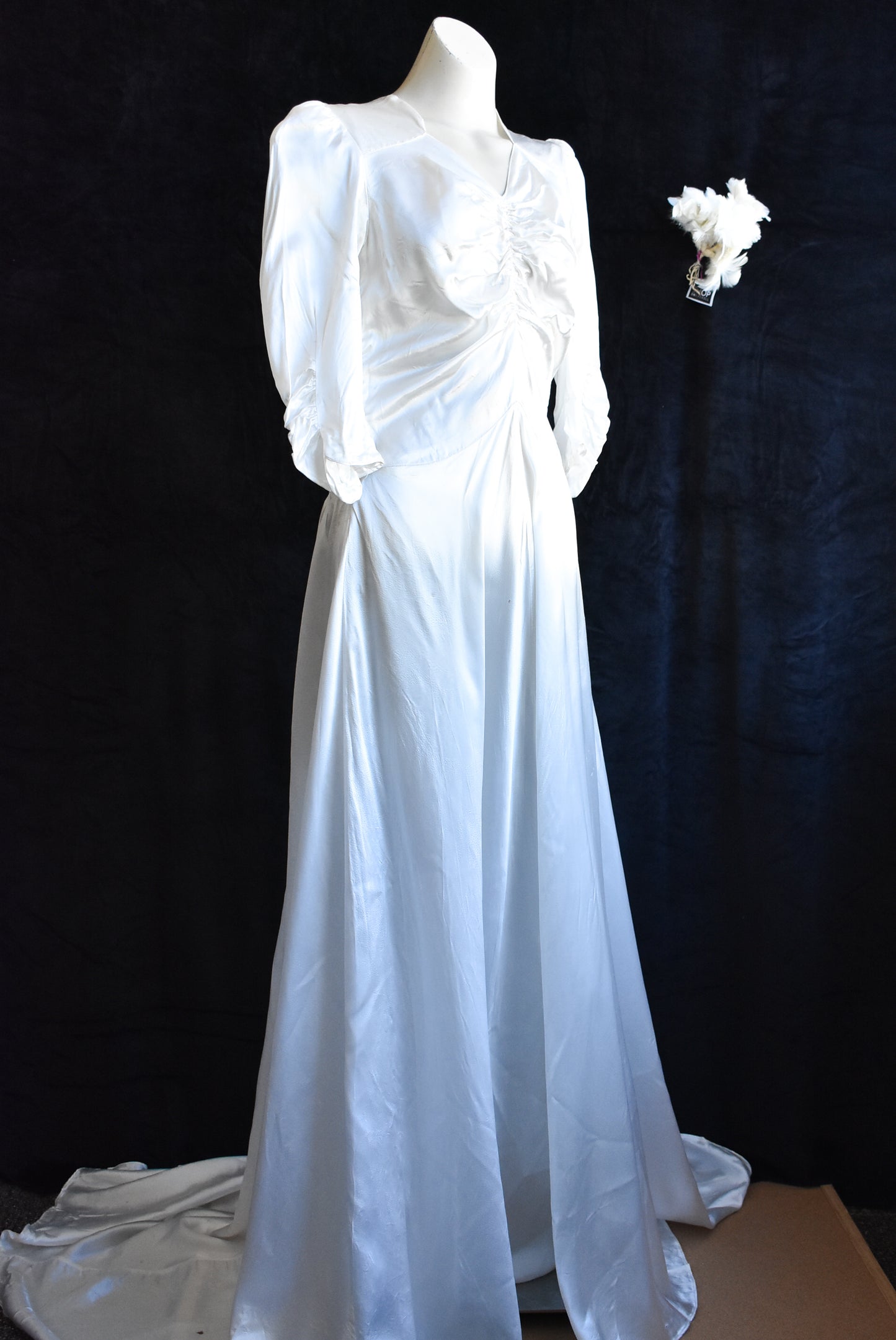 Vintage wedding dress (1947) slip, shoes, feather bouquet and photos