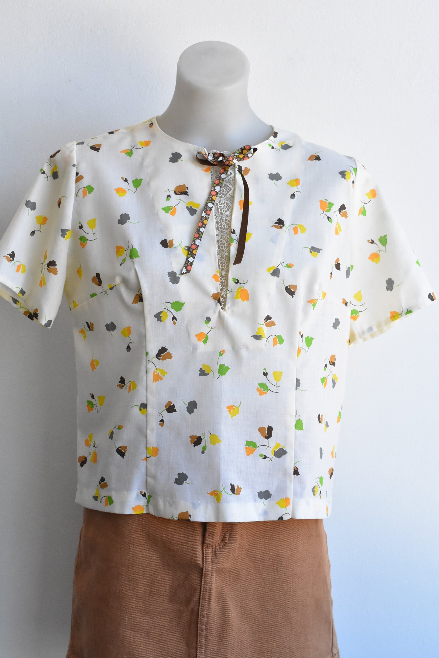 Handmade floral short sleeve top, S/M