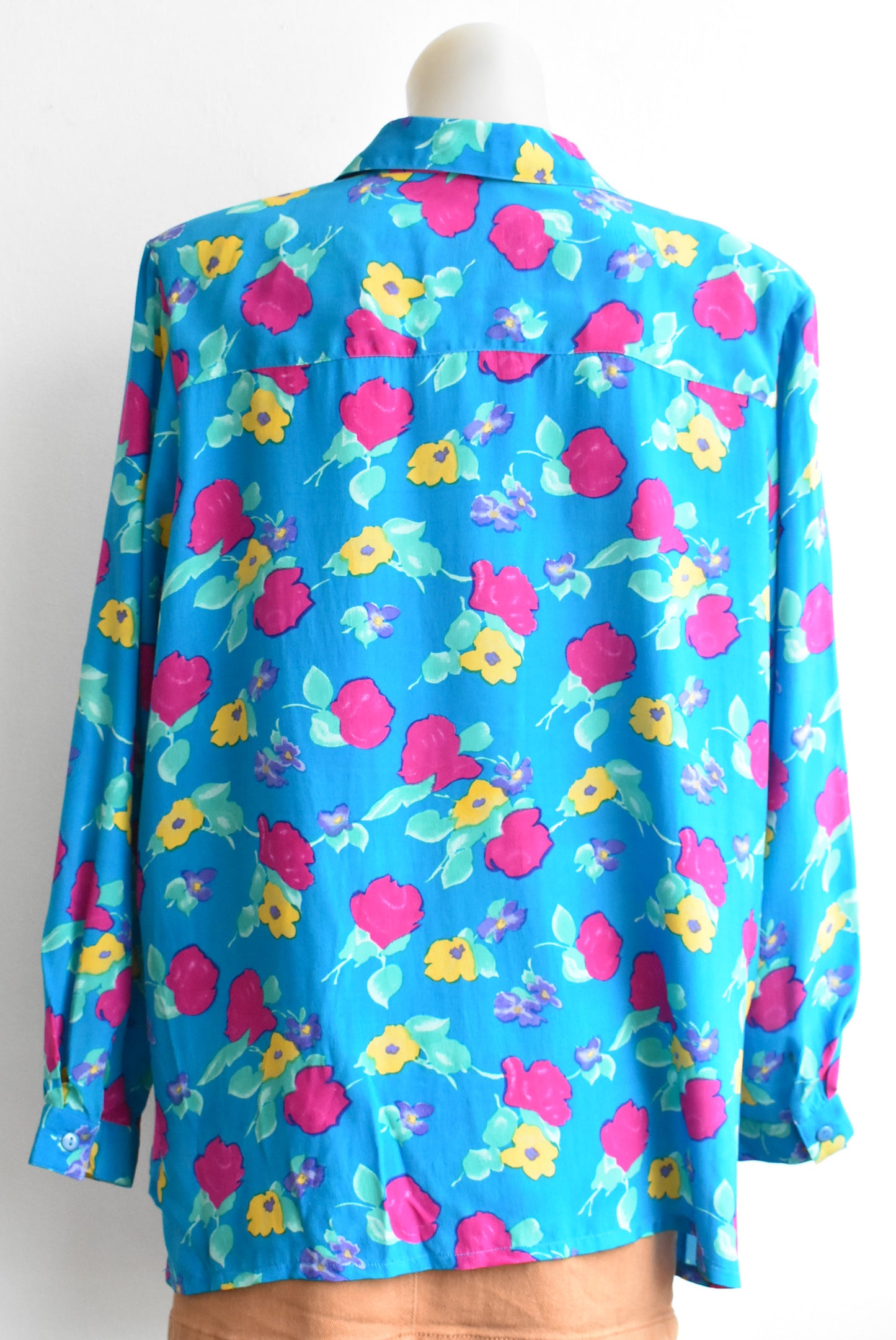 Eves St. Clair silk floral shirt, NEW, size 22