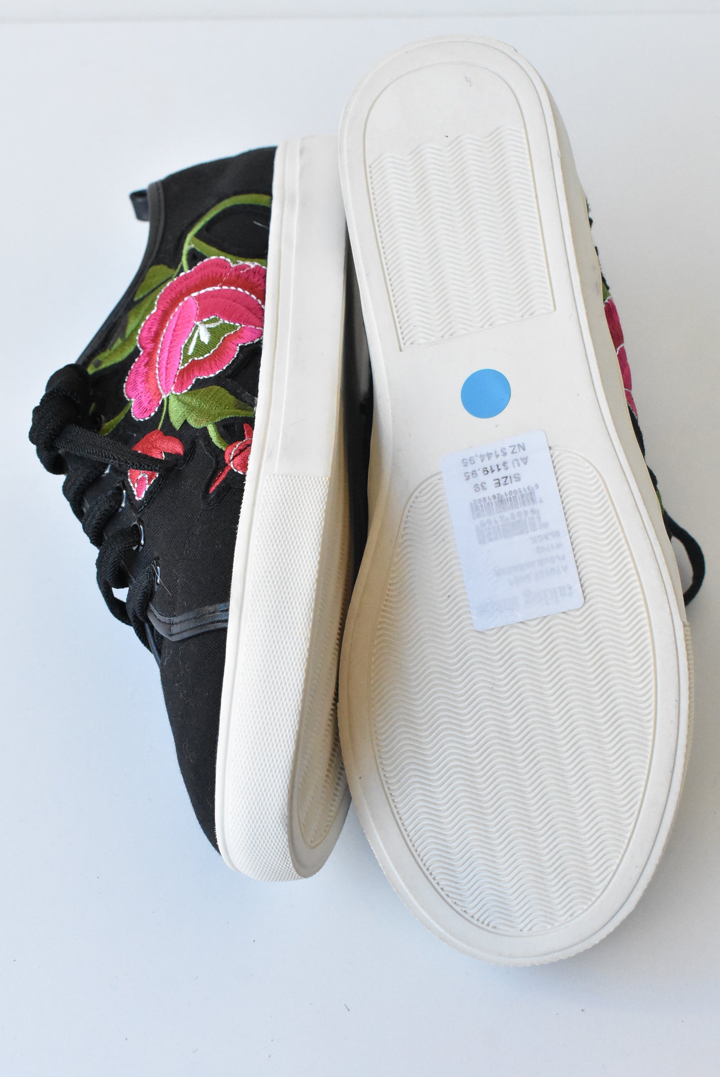 Taking Shape embroidered leather lined sneaks, NWT, 39