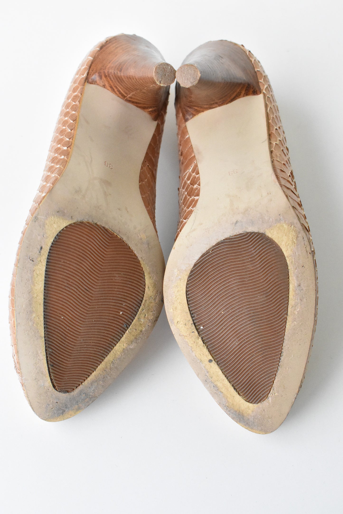 Witchery tan leather heels, size 38