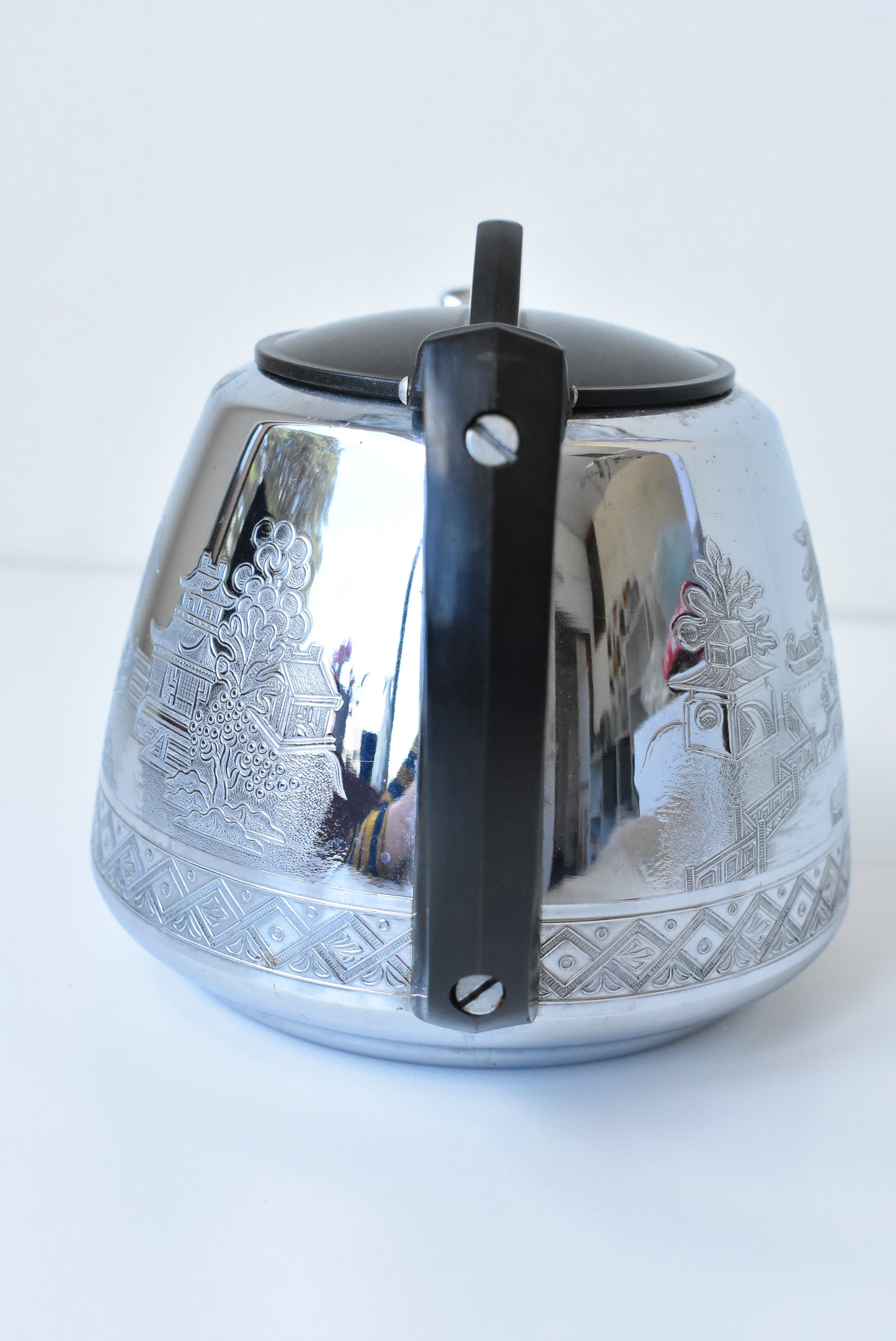 Swan Brand decorative tea pot