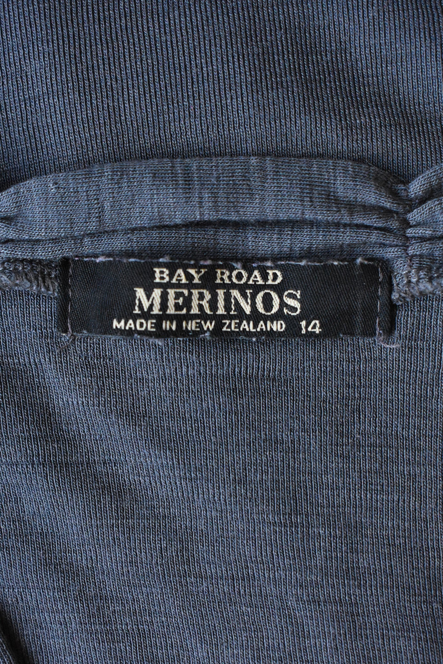 Bay Road Merinos v-neck top, size 14