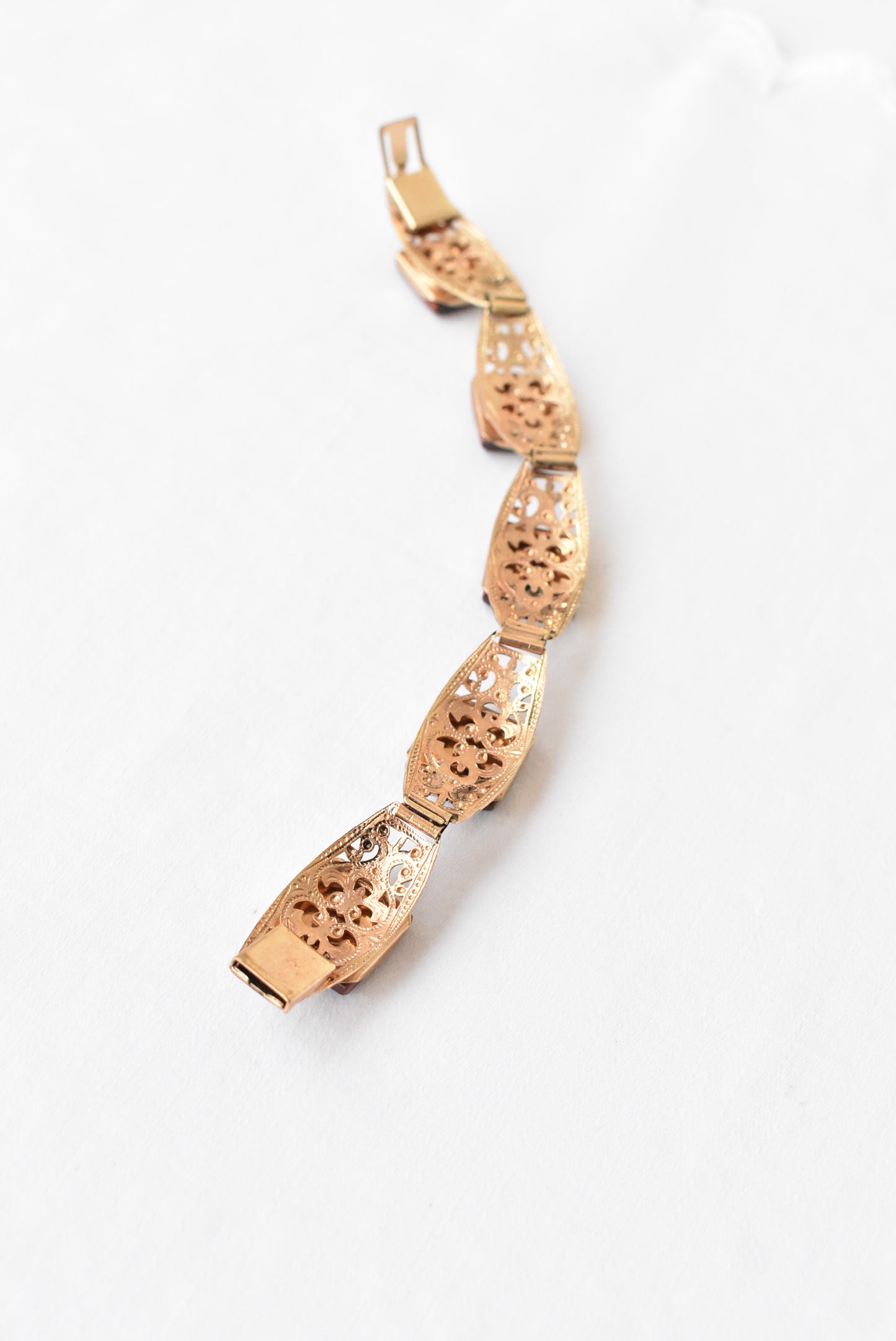 Vintage NZ Kohekohe wood filigree-style clasp bracelet