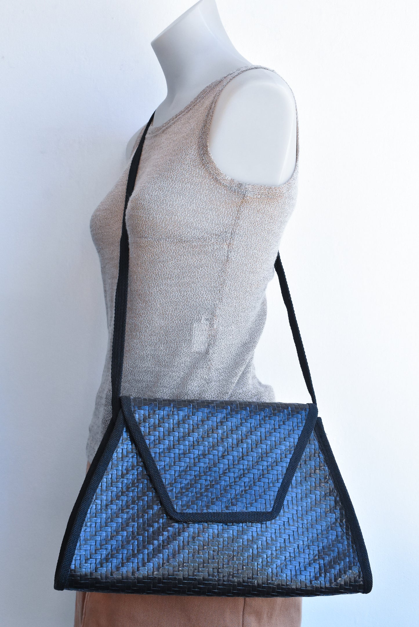 Made in Italy woven shoulder bag