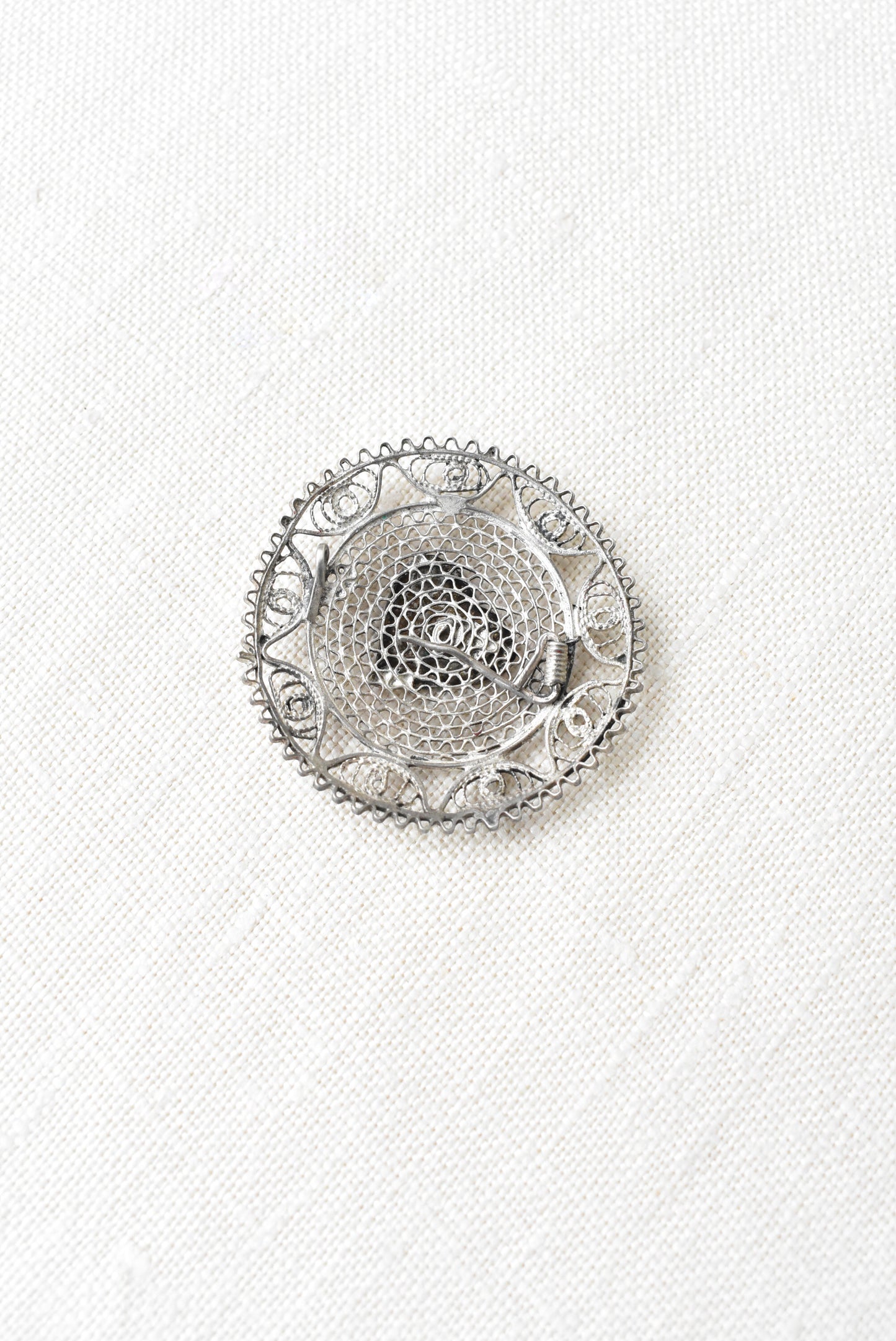Vintage 1920s brooch