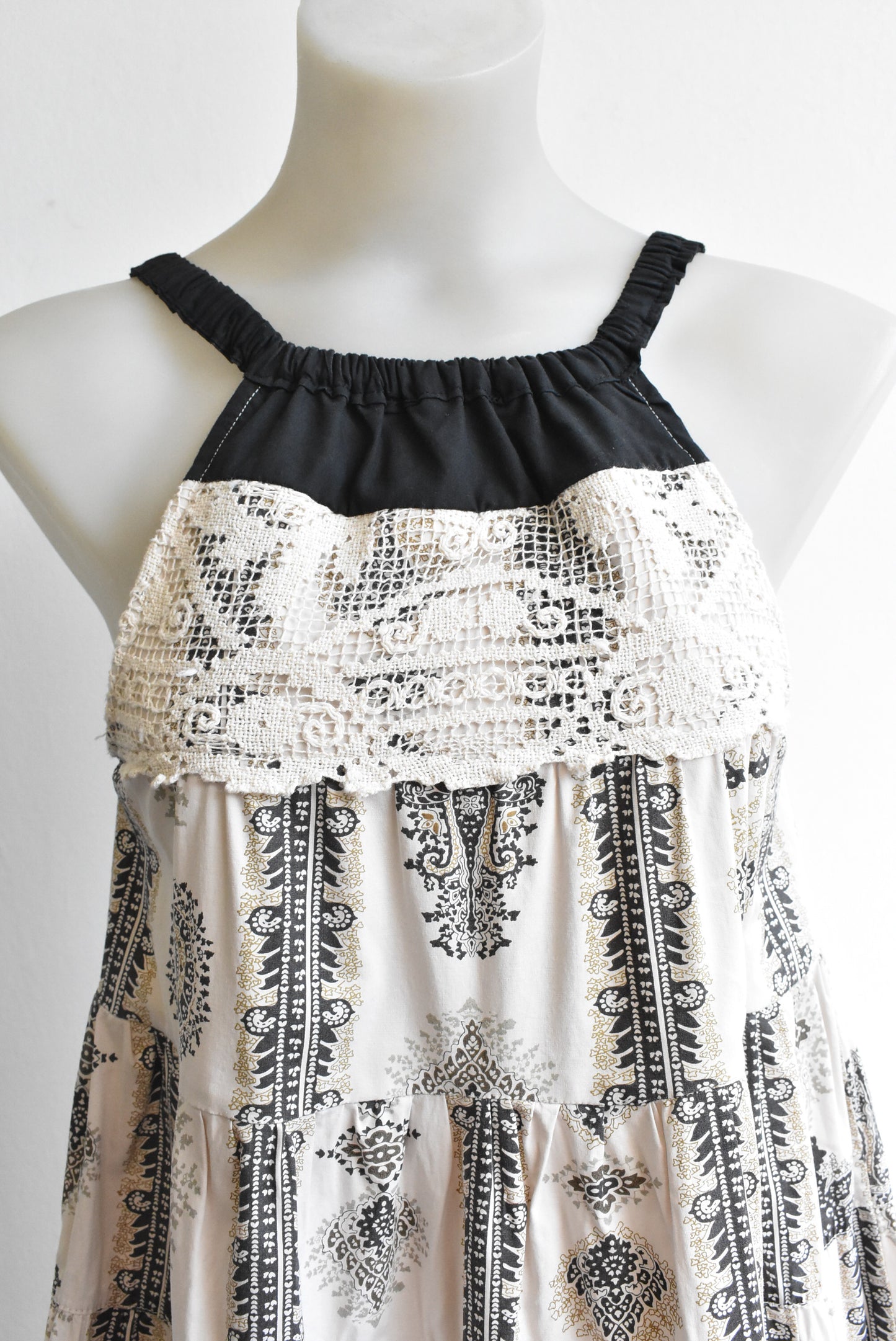 Colorado cotton lace frock, size 10