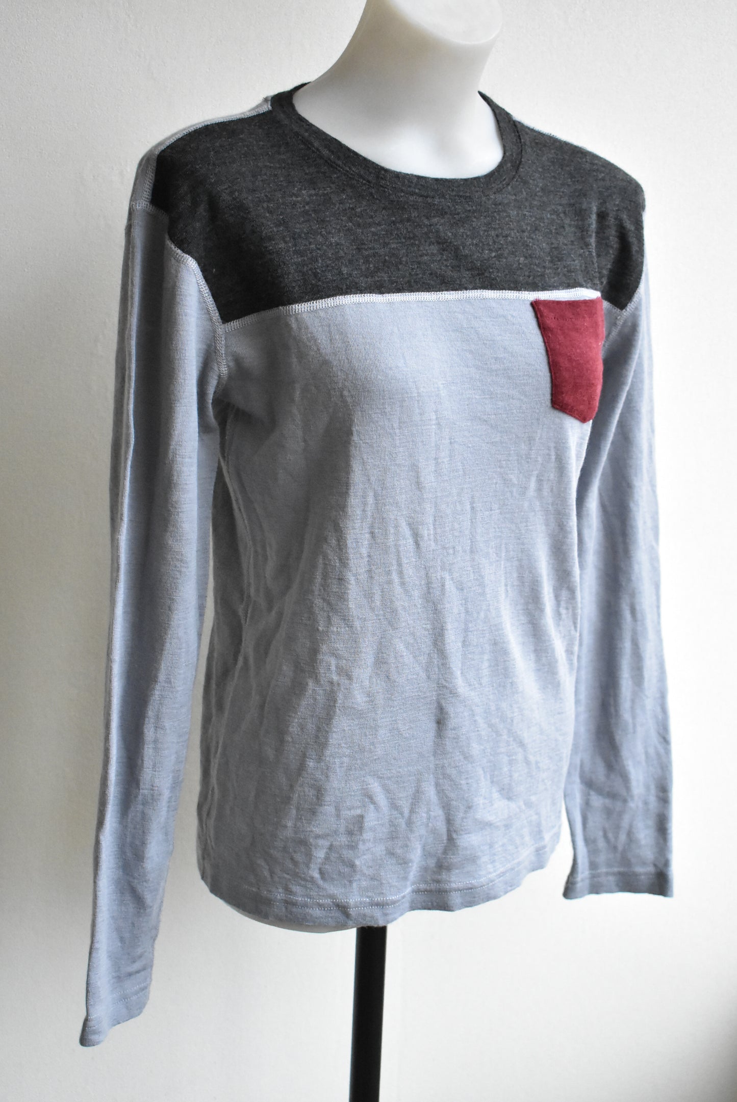 North South merino top, size 14