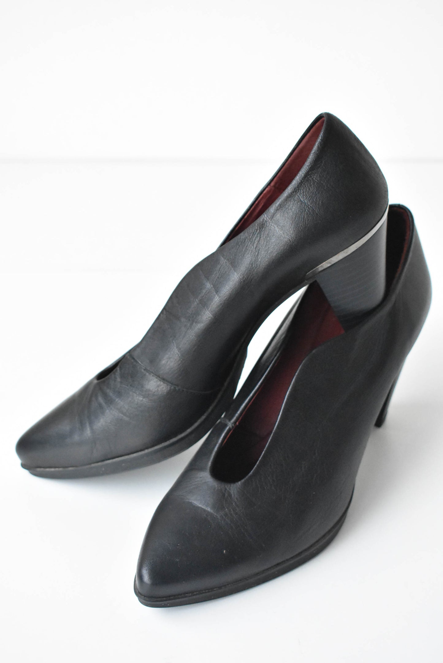 Hispanita black leather heels, size 37