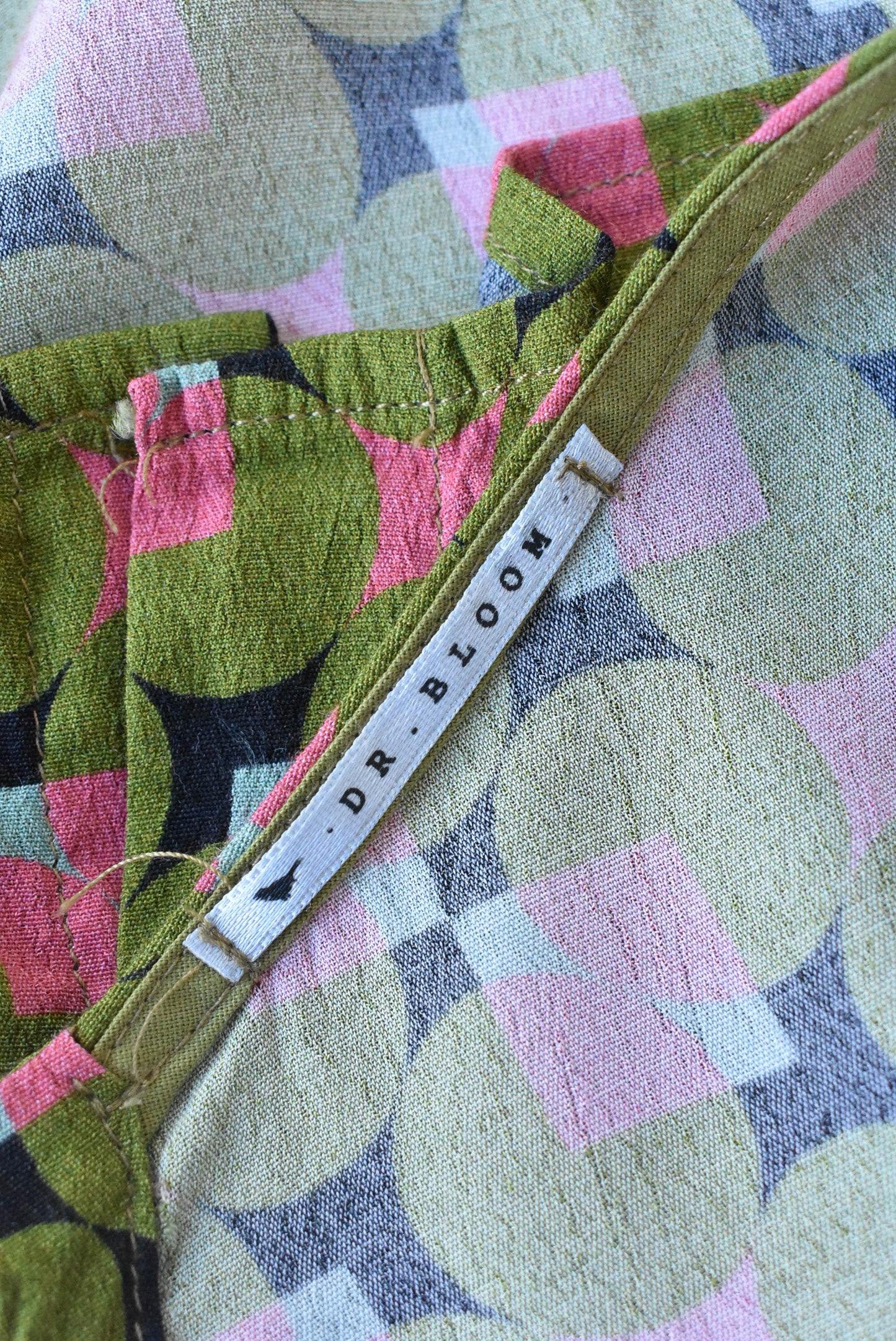 Dr Bloom green button-up tank top, size S/M
