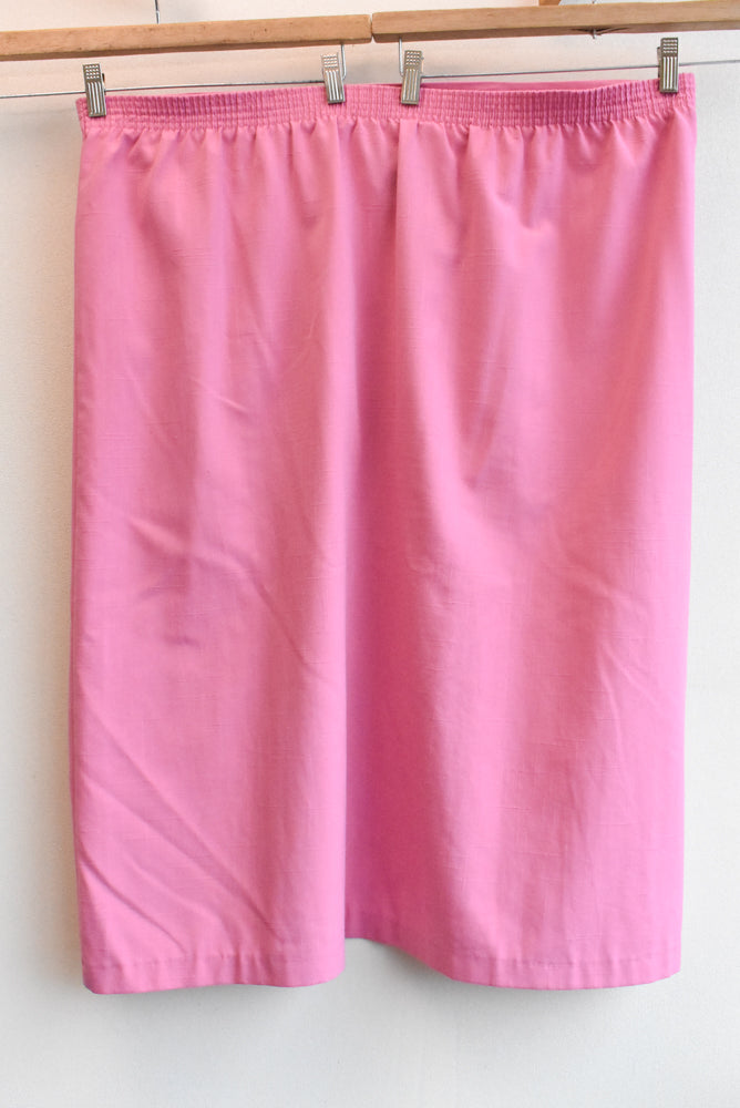 Breeze by VAN ROLI made in New Zealand skirt, size 26