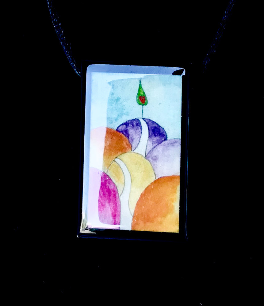 Stunning, pretty pendant