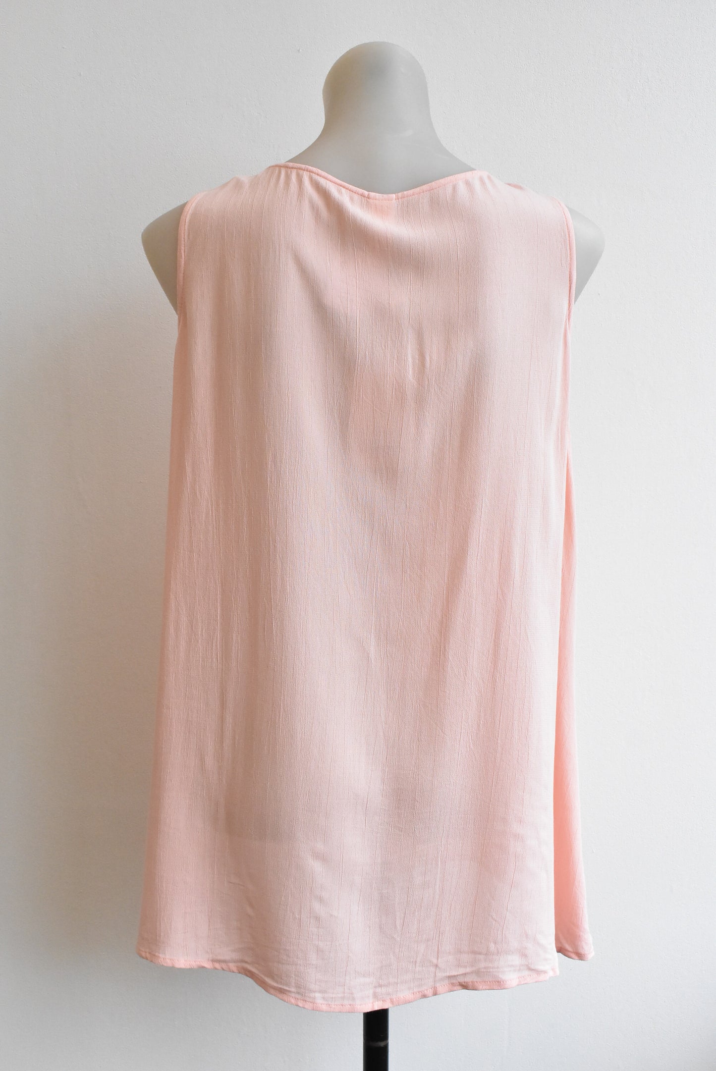 Elm peach sleeveless top NEW, size S