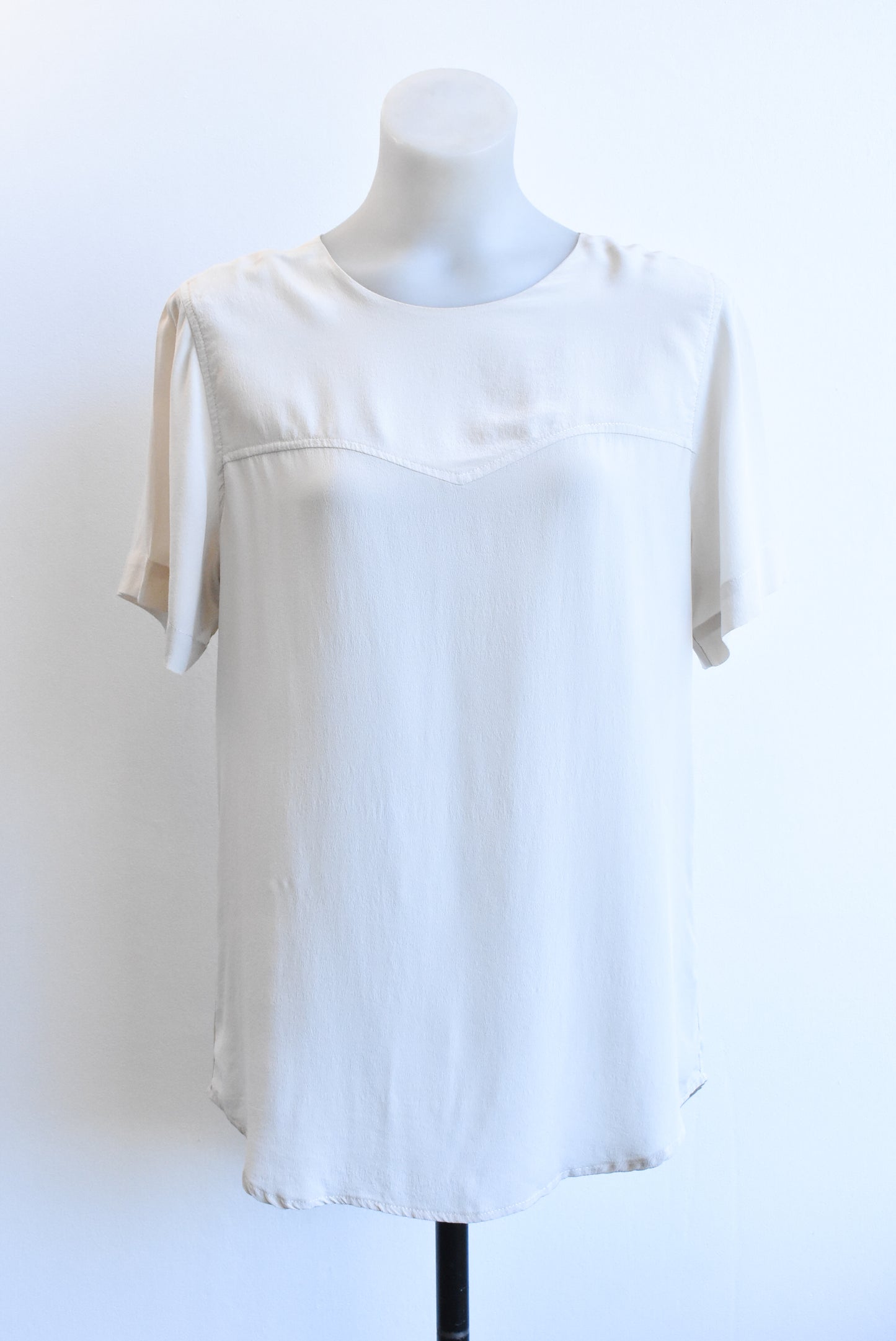 Juliette Hogan sandy beige sweetheart top, size S