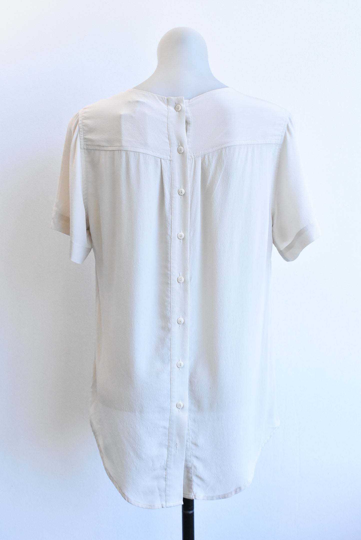 Juliette Hogan sandy beige sweetheart top, size S