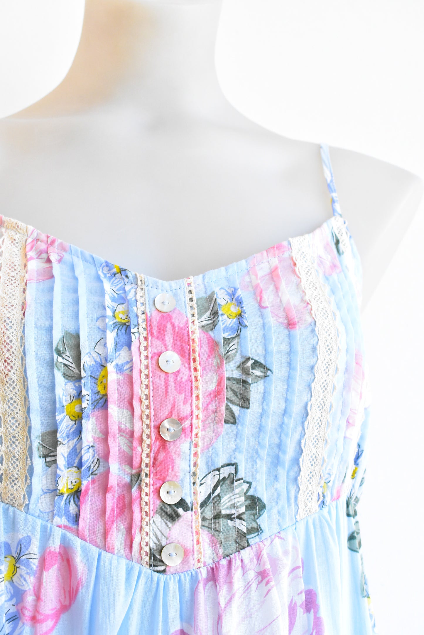 Glassons floral flowy maxi dress, size 10
