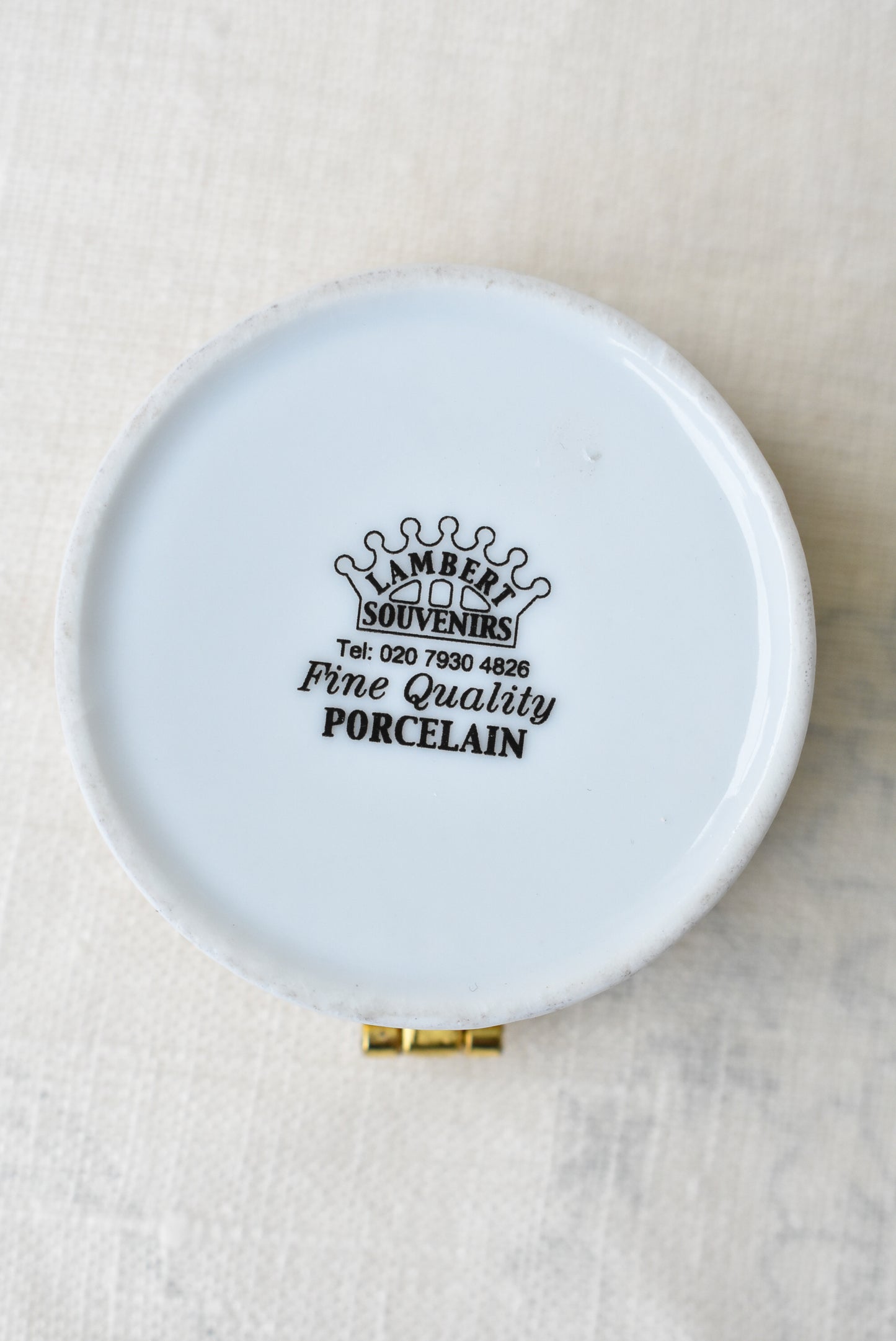 London porcelain trinket box