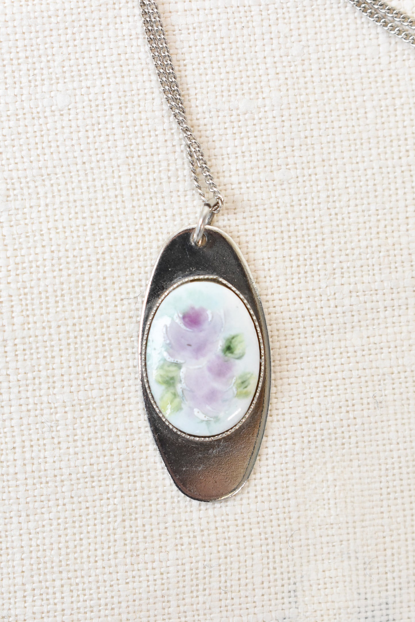 Handpainted flower cameo pendant necklace