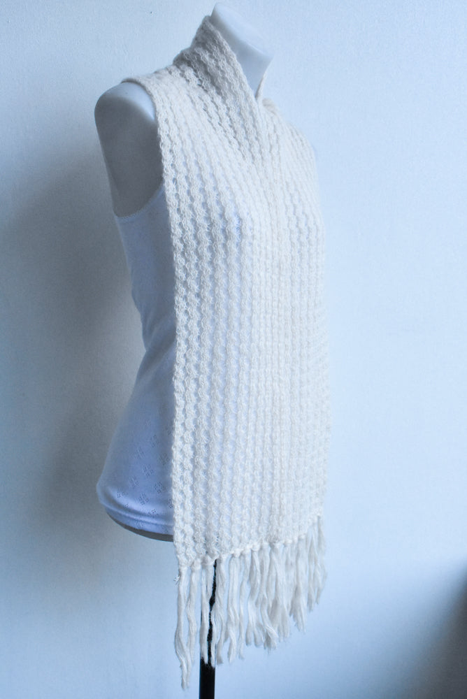 Dandy off white scarf