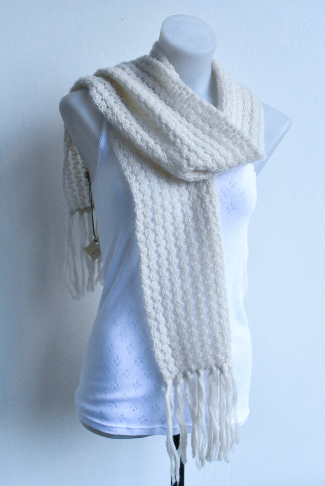 Dandy off white scarf