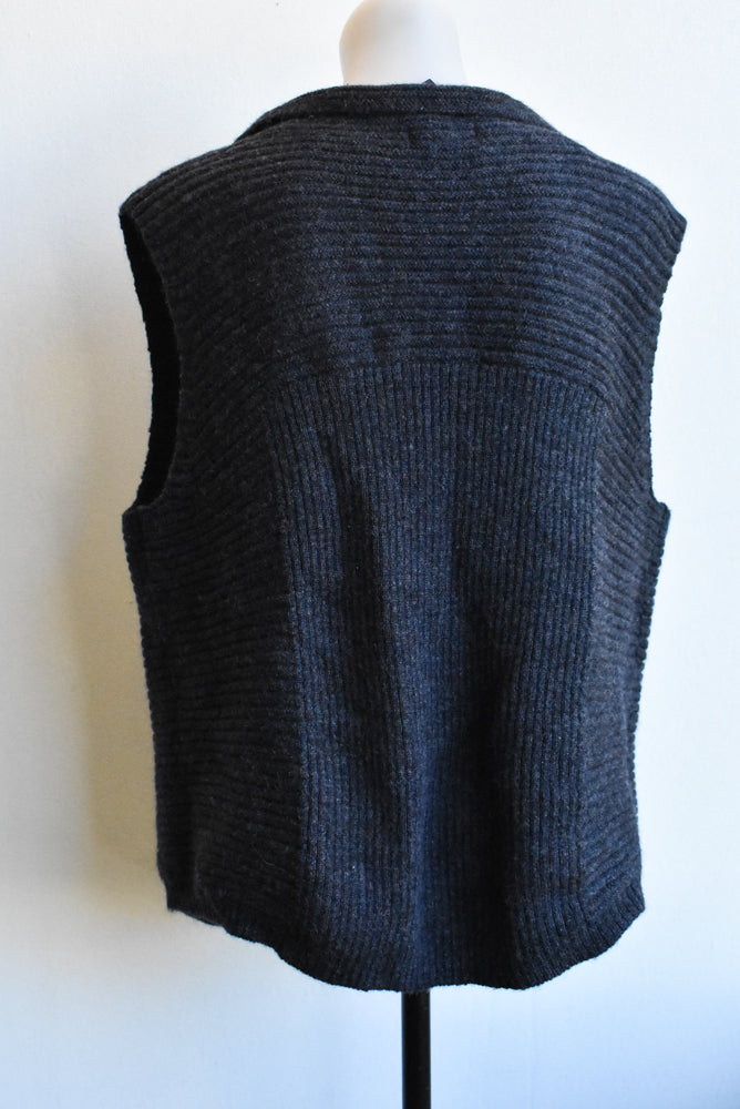 Twin Rivers black wool vest, XXL