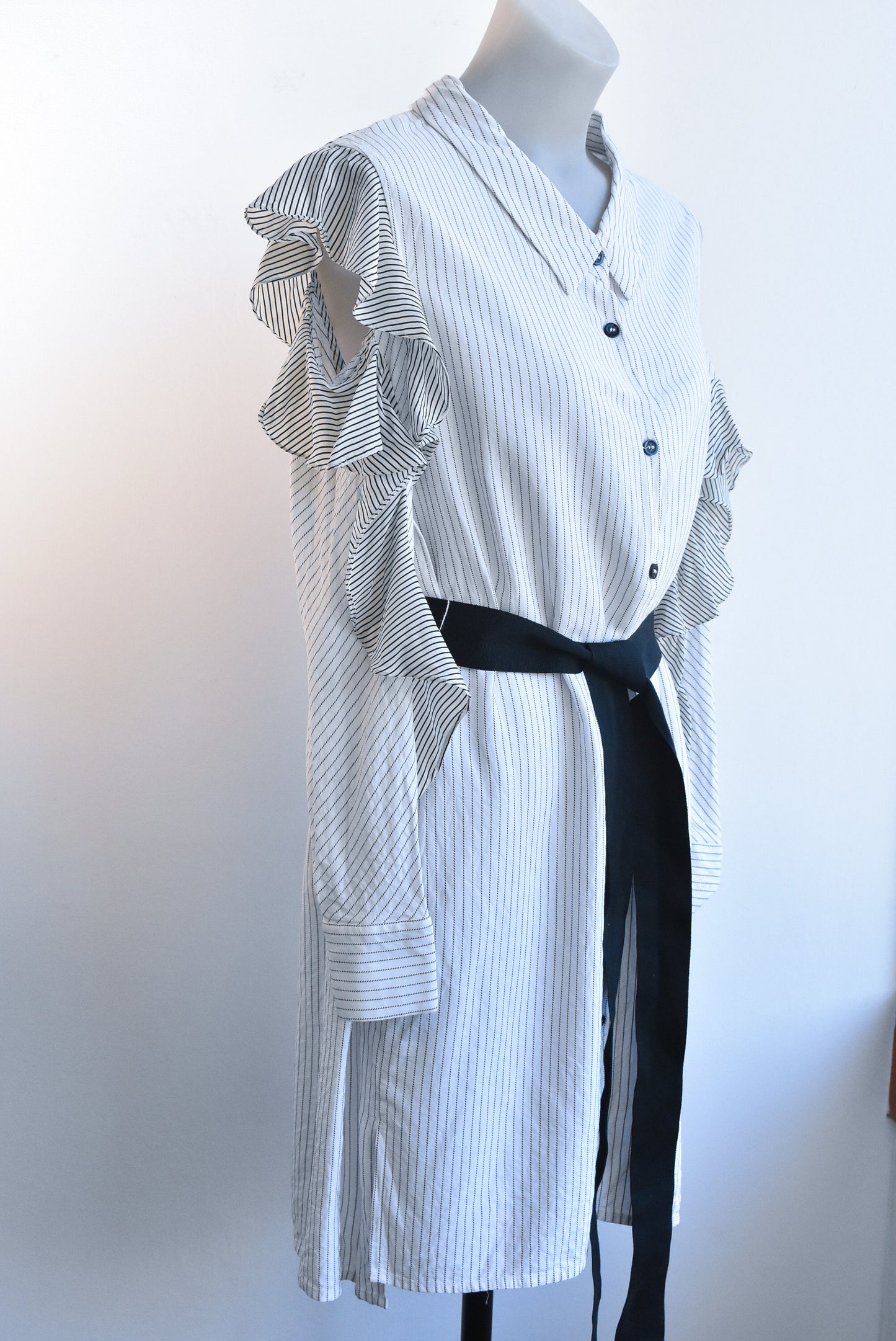 Maje black and white ruffle open shoulder top size 2