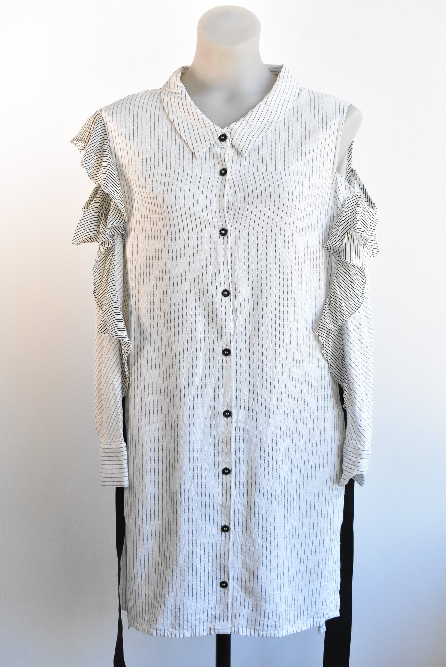 Maje black and white ruffle open shoulder top size 2