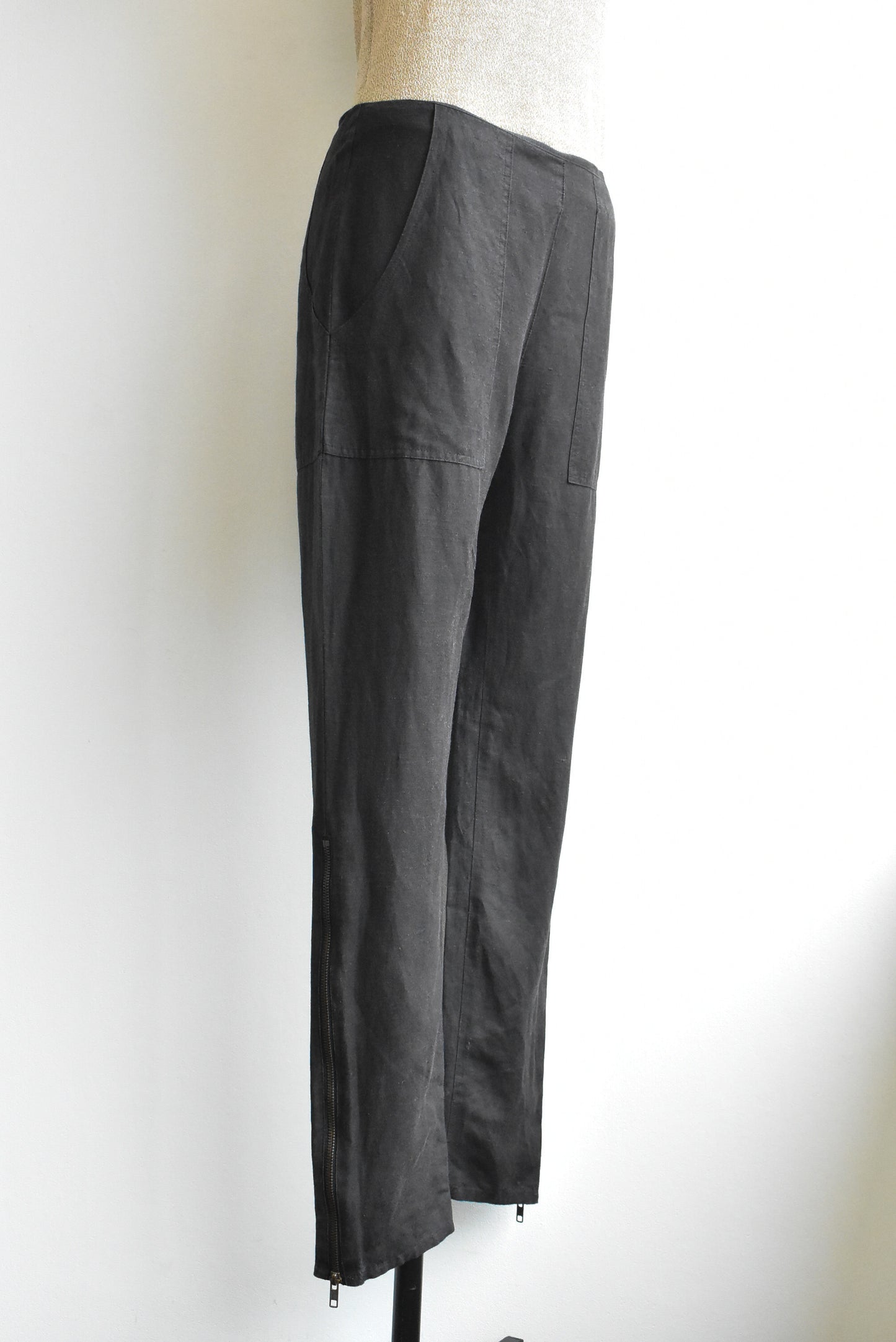 Turet Knuefermann linen-blend black trousers, size M