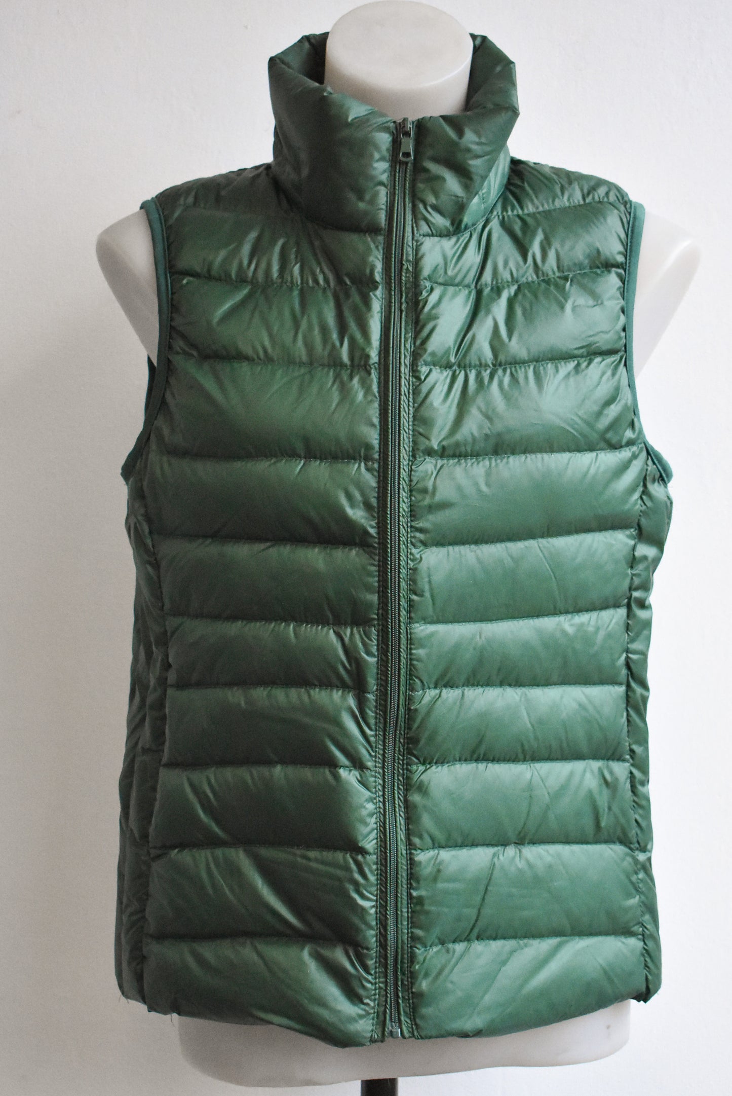 Olis Rose forest green puffer vest, M