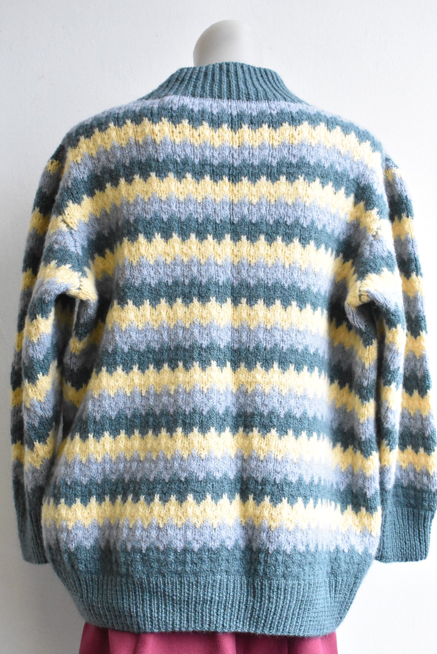 Patterned wool jumper, size M/L