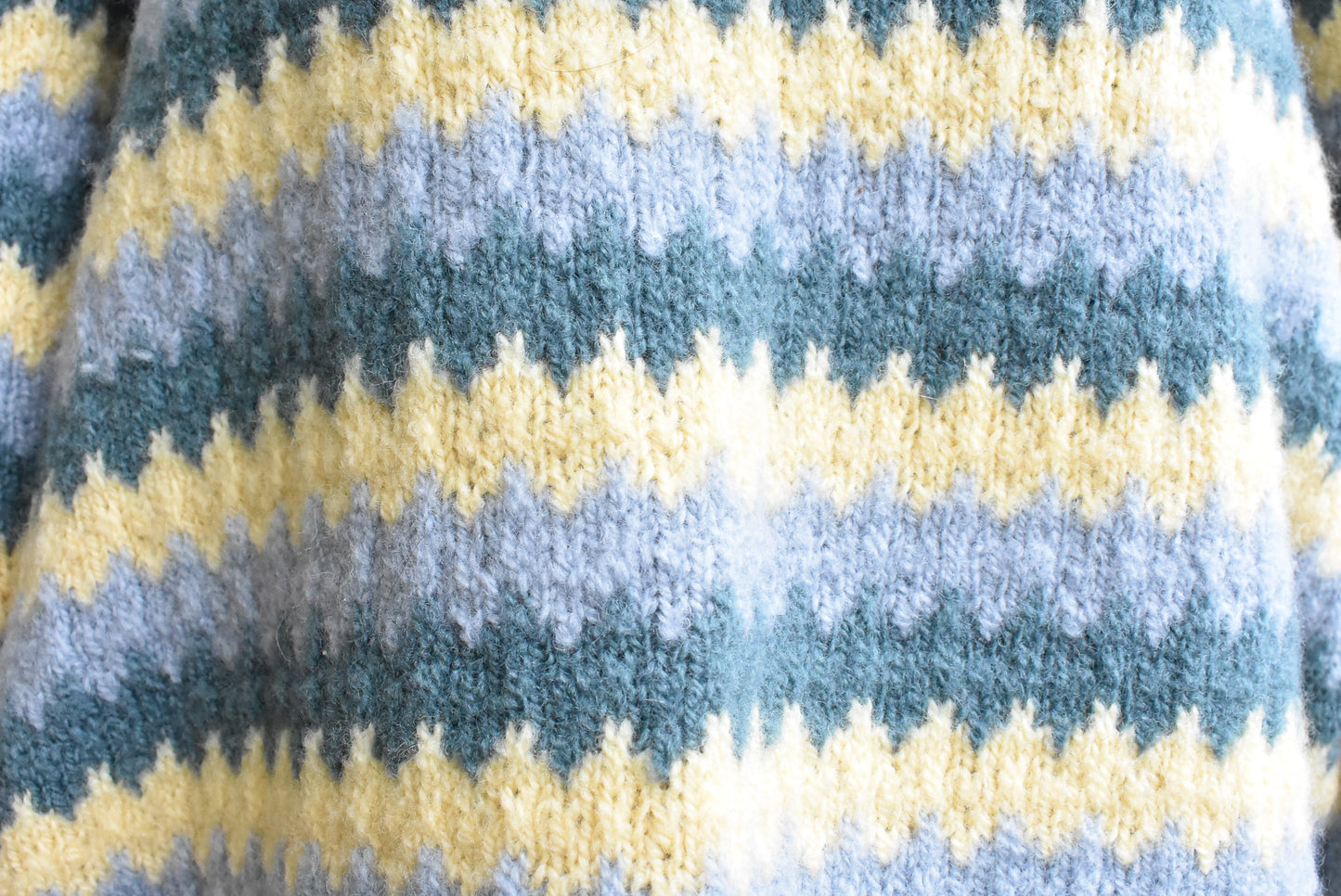 Patterned wool jumper, size M/L