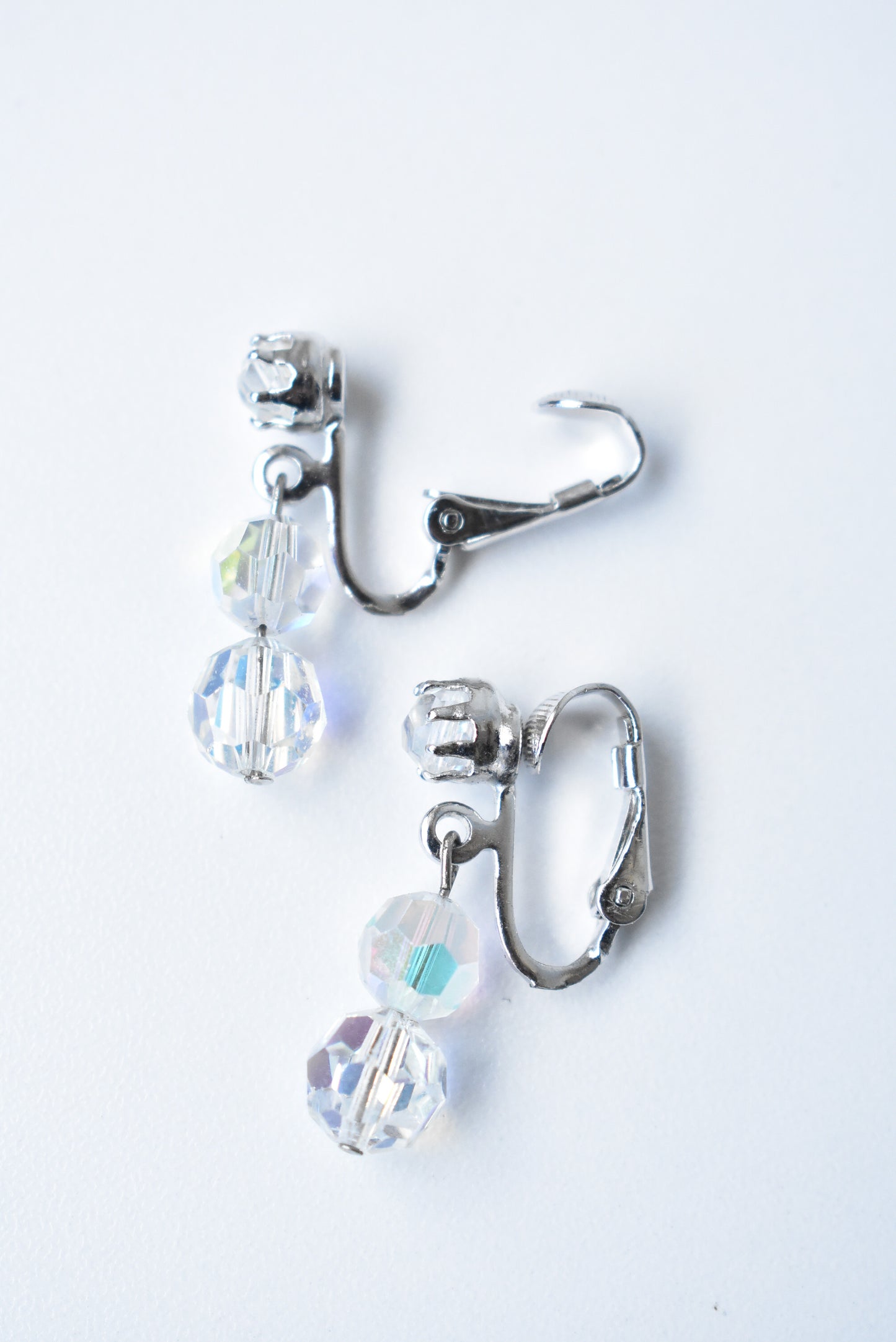 Retro clip on dangly glass bead earrings
