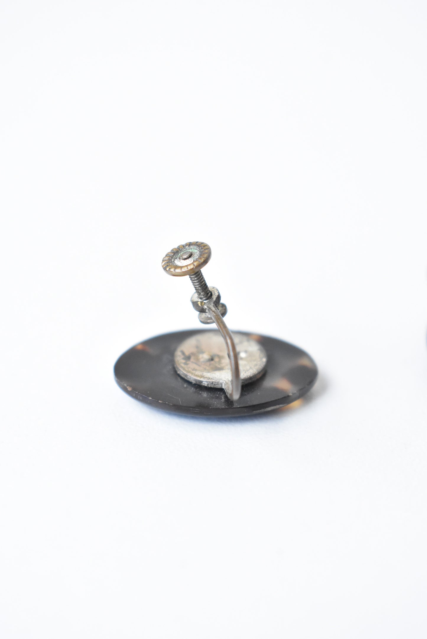 Vintage tortoiseshell screw on earrings